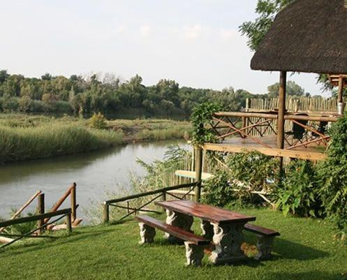 River Bank Lapa Апингтон Экстерьер фото